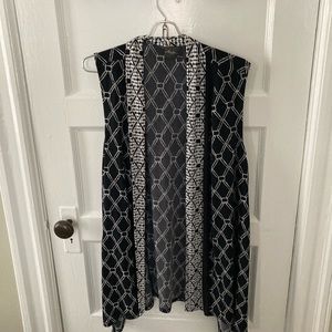 Chicos pant set in black and white  top is size 3 pants are size 2